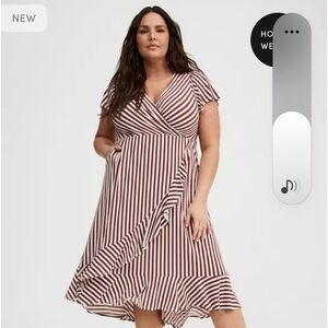 NWT TORRID 79.90 SIZE 4 (26) RUSSET STRIPED